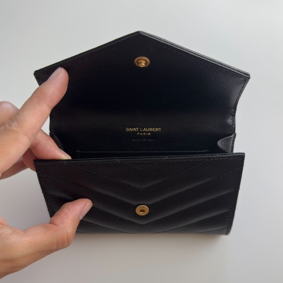 YSL CASSANDRE MATELASSÉ SMALL ENVELOPE WALLET IN GRAIN DE POUDRE LEATHER - Picture 11 of 15